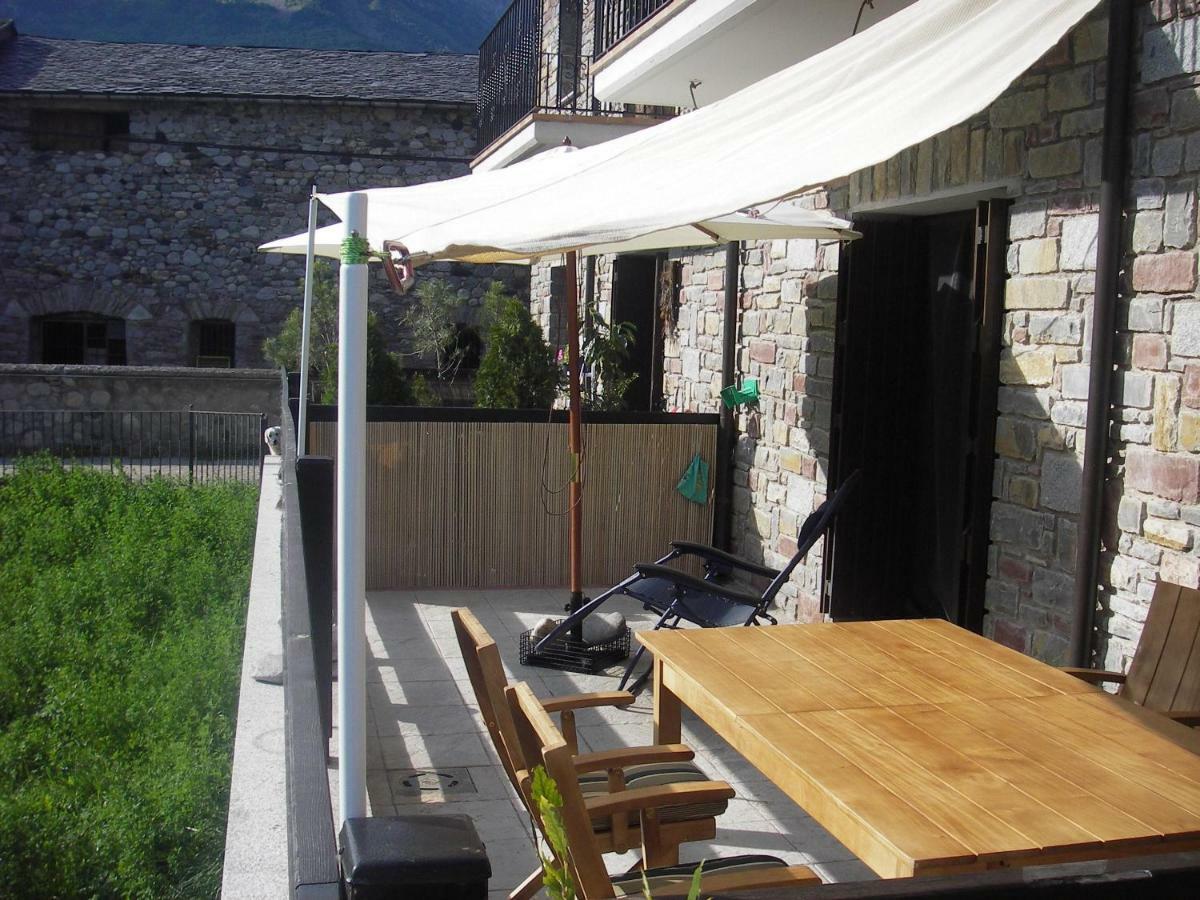 Vivienda Isabel Apartment Sesue